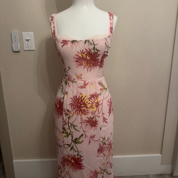 Reformation Irisa Dress Pink Chrysanthemum - Size 2 - Picture 10 of 13